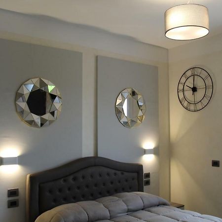 Villa Martina Luxury Rooms Десенцано дел Гарда Екстериор снимка