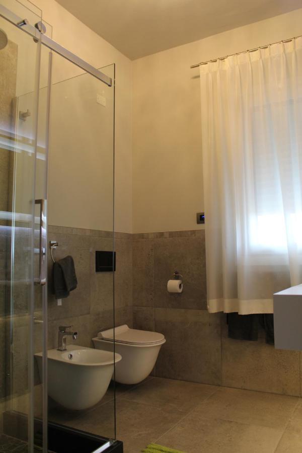 Villa Martina Luxury Rooms Десенцано дел Гарда Екстериор снимка