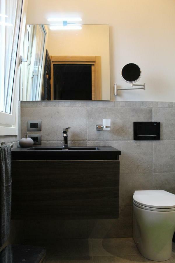Villa Martina Luxury Rooms Десенцано дел Гарда Екстериор снимка