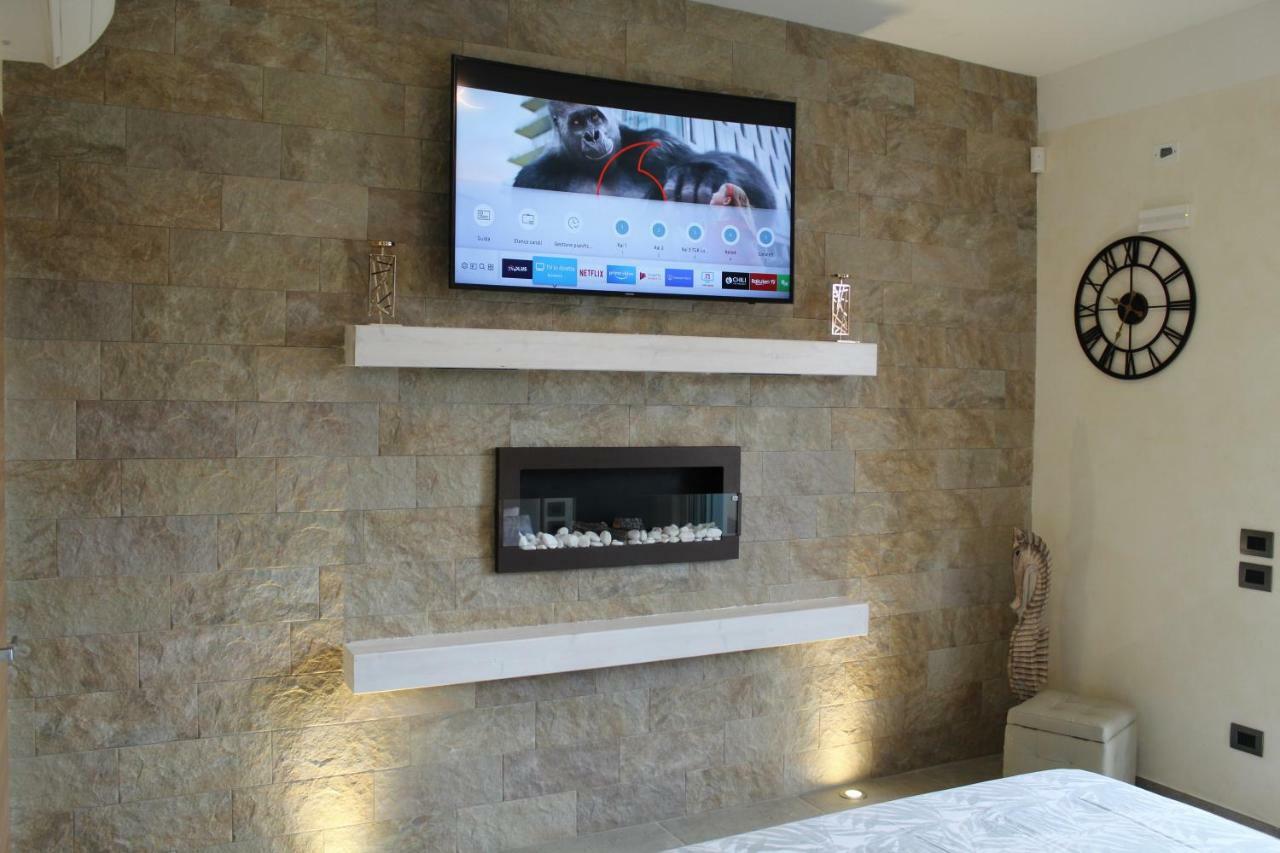 Villa Martina Luxury Rooms Десенцано дел Гарда Екстериор снимка